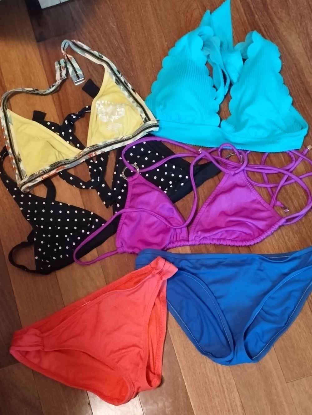 6 Small Bikini Seps